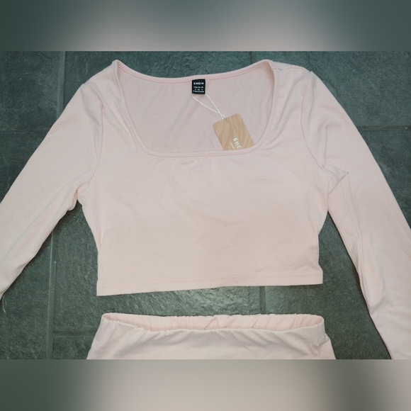 NWT! SHEIN Pink Skirt Set - Picture 4 of 6